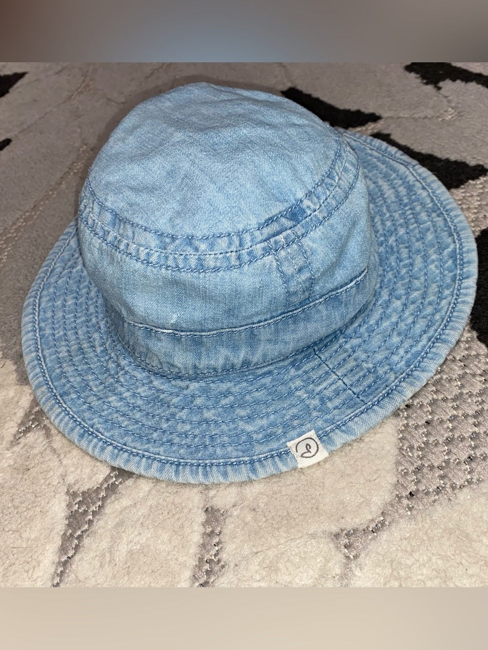 Carter’s Little Planet Chambray Bucket Hat 12 Month - Picture 3 of 3